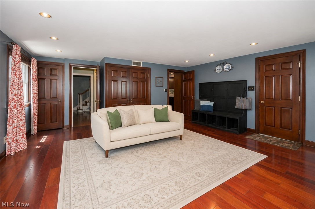 703 N Union Avenue Salem OH 44460