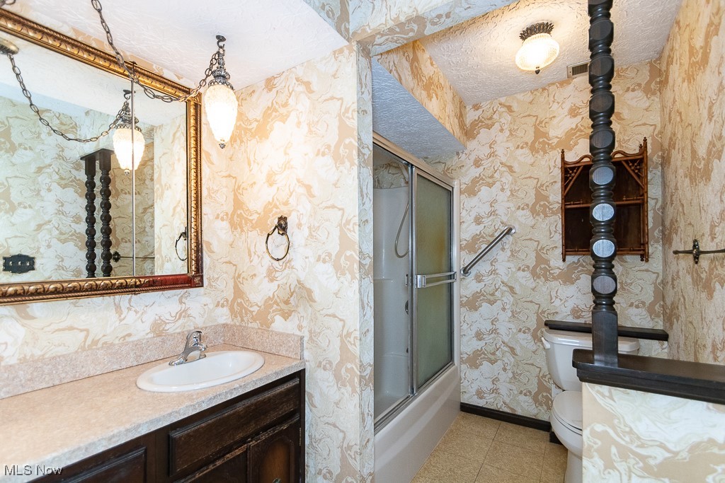 5390 Vrooman Road Leroy OH 44077