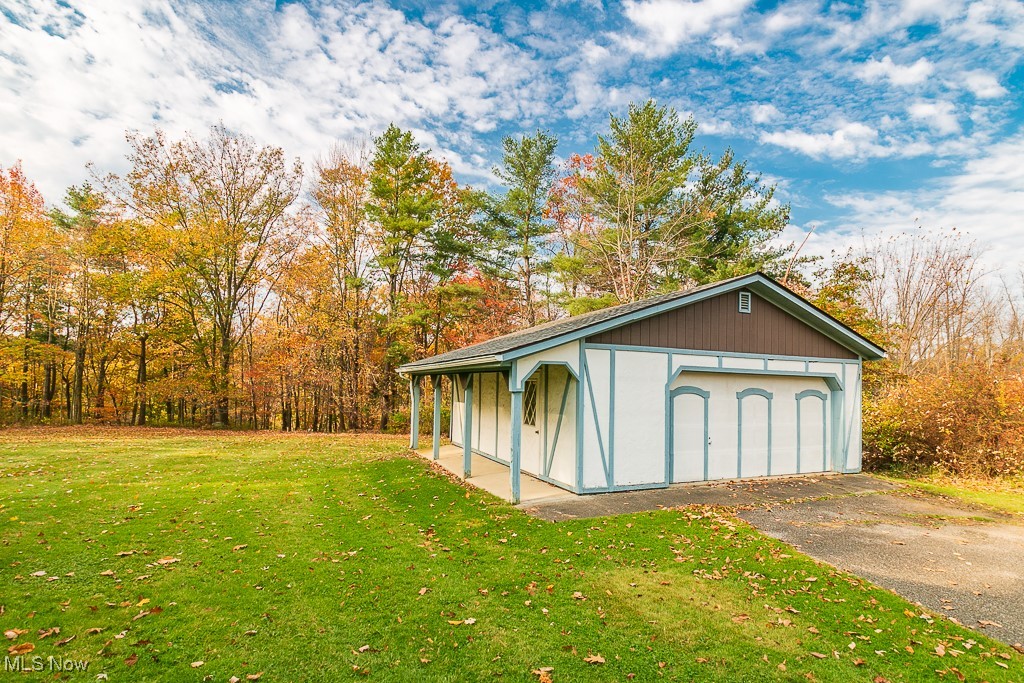 5390 Vrooman Road Leroy OH 44077