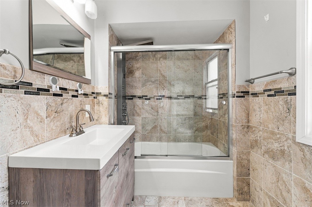 3062 Ashwood Road Cleveland OH 44120