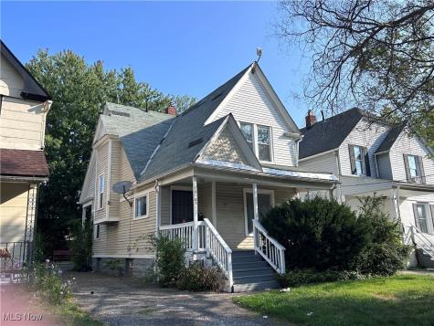 10703 Kimberley Avenue Cleveland OH 44108