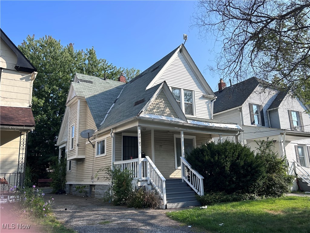 10703 Kimberley Avenue Cleveland OH 44108