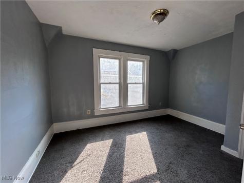 10703 Kimberley Avenue Cleveland OH 44108