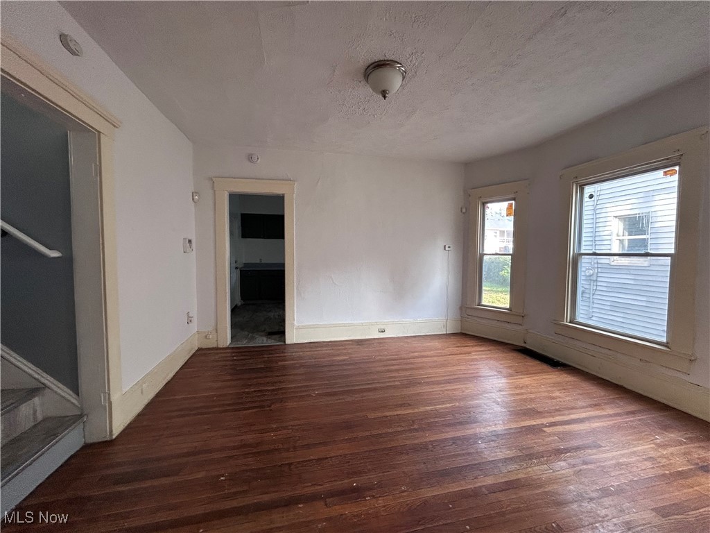 10703 Kimberley Avenue Cleveland OH 44108