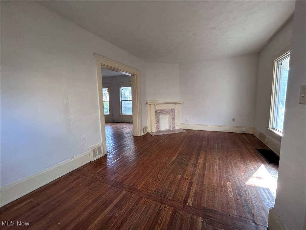 10703 Kimberley Avenue Cleveland OH 44108