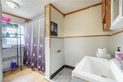 1214 W Wilbeth Road Akron OH 44314