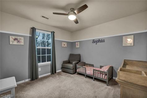 5600 W Longridge Drive Seven Hills OH 44131