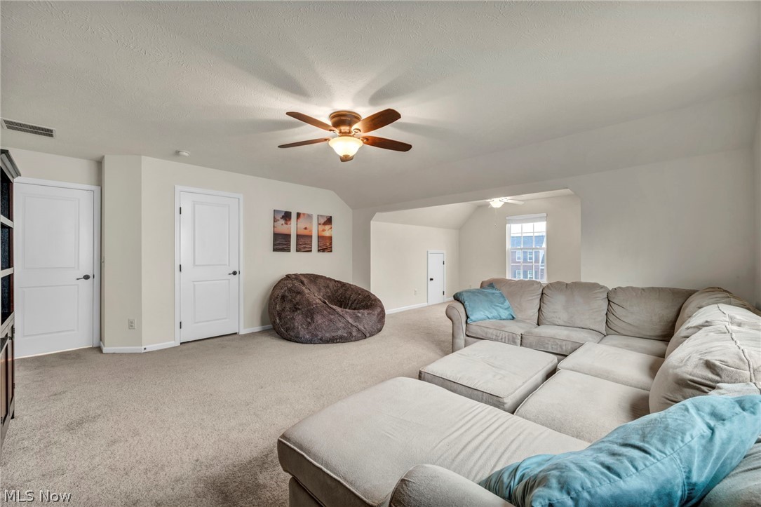 5600 W Longridge Drive Seven Hills OH 44131