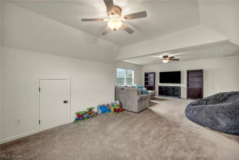 5600 W Longridge Drive Seven Hills OH 44131