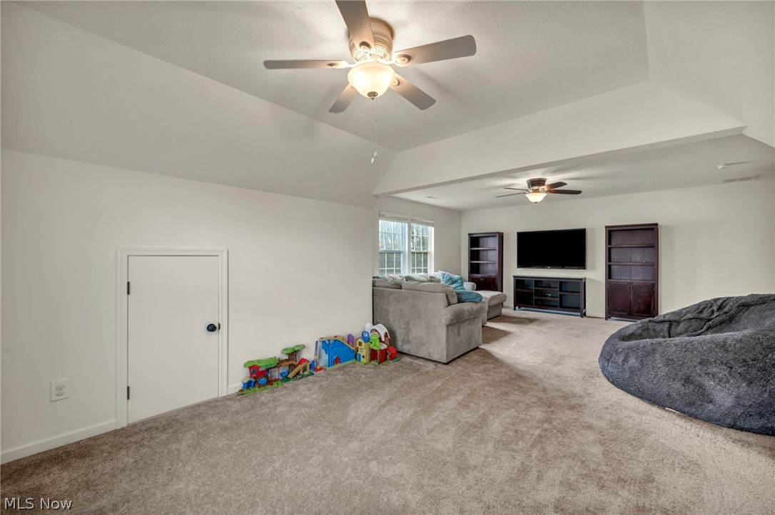 5600 W Longridge Drive Seven Hills OH 44131