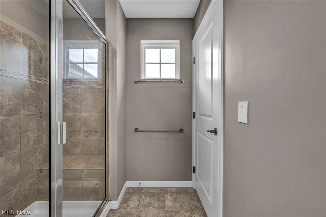 5600 W Longridge Drive Seven Hills OH 44131