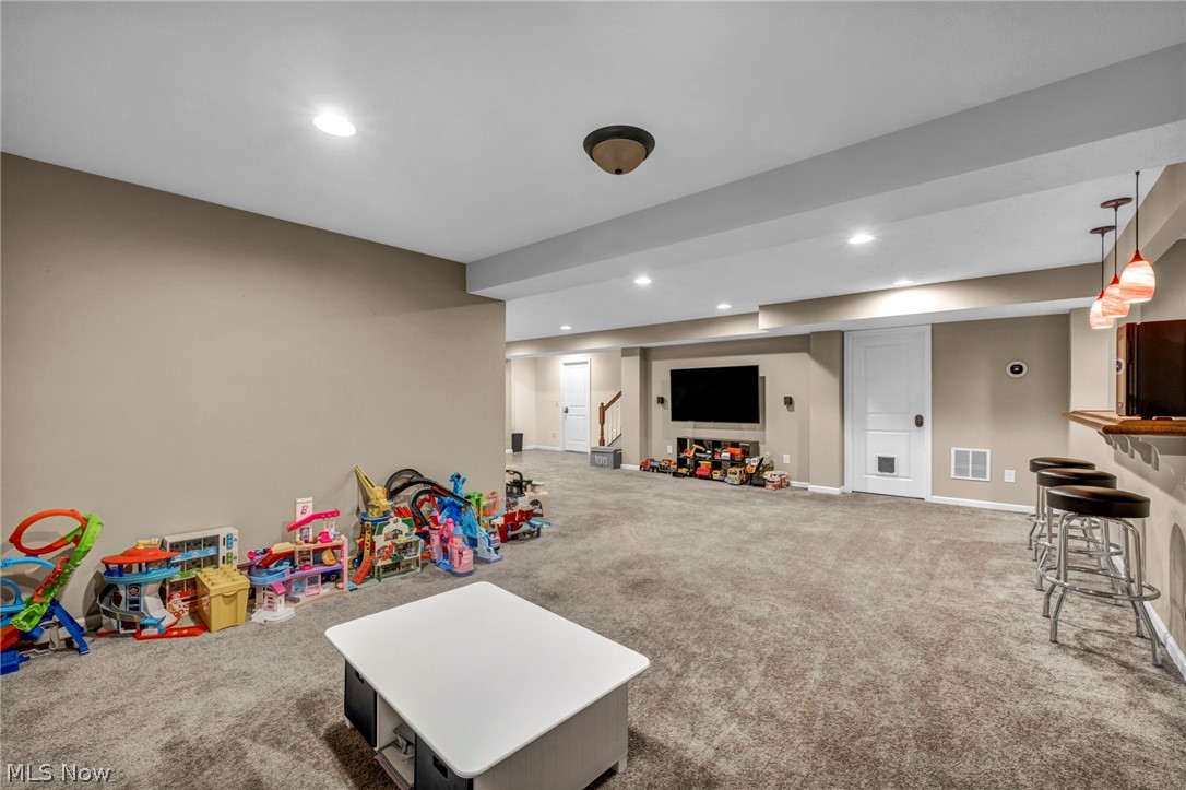 5600 W Longridge Drive Seven Hills OH 44131