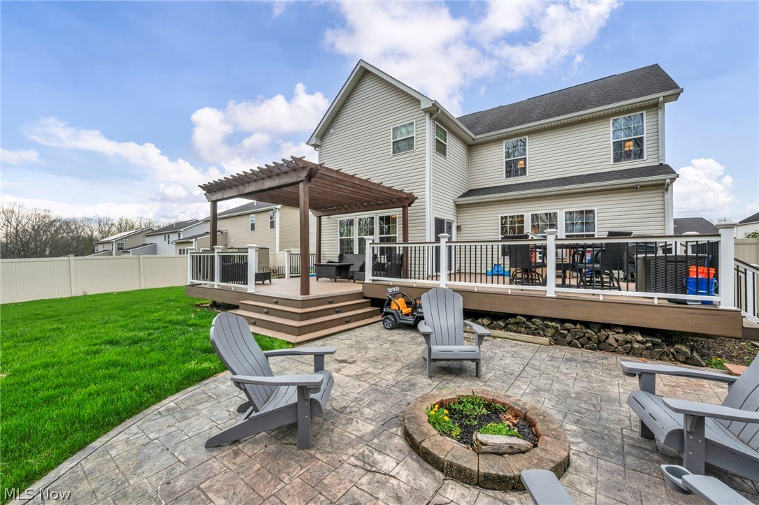 5600 W Longridge Drive Seven Hills OH 44131
