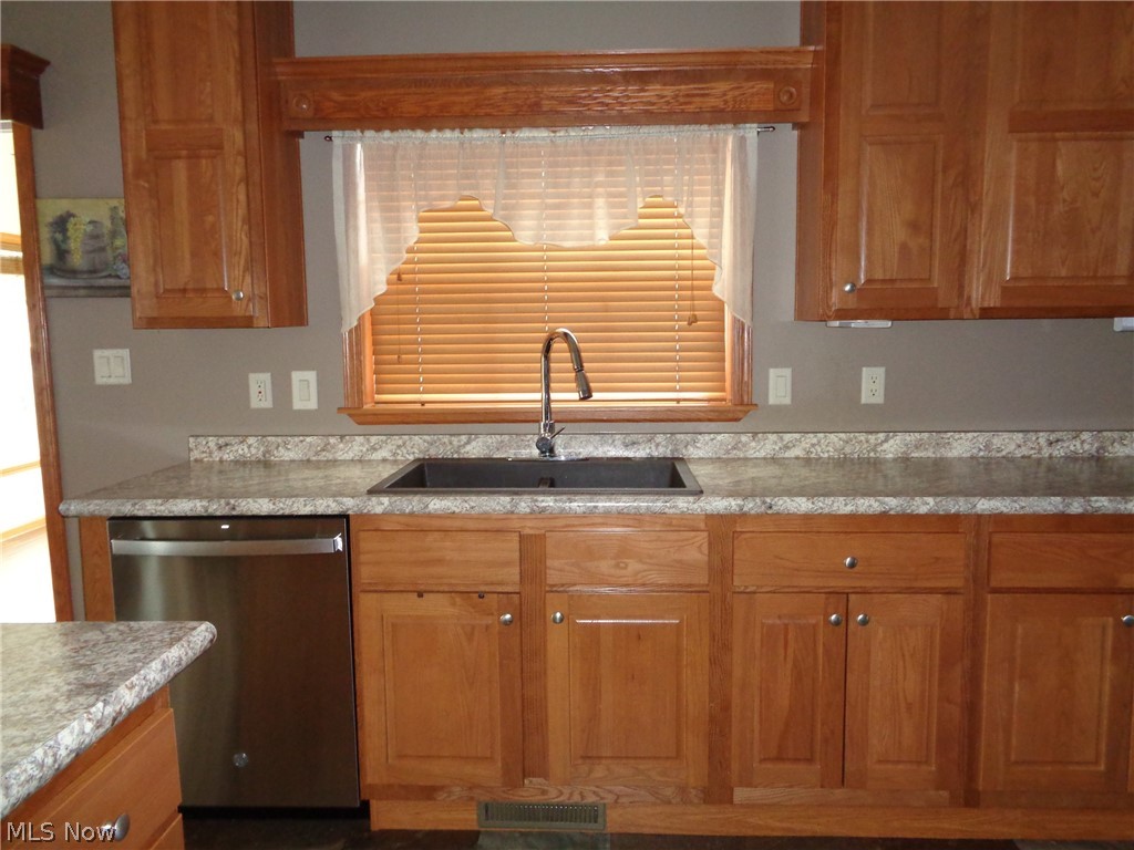326 Gemini Drive Dover OH 44622