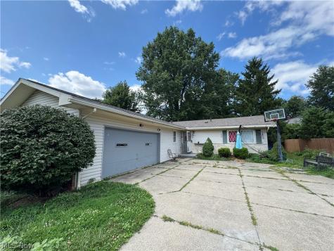 2475 Sand Run Fairlawn OH 44333
