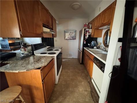 2475 Sand Run Fairlawn OH 44333