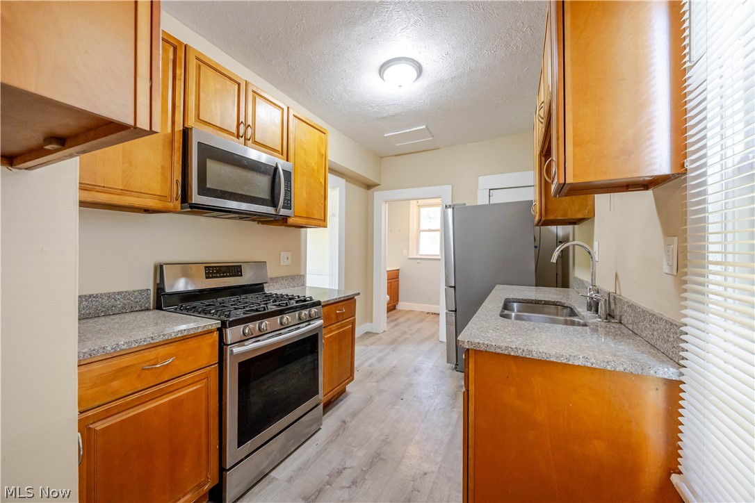 1516 E 86th Street Cleveland OH 44106