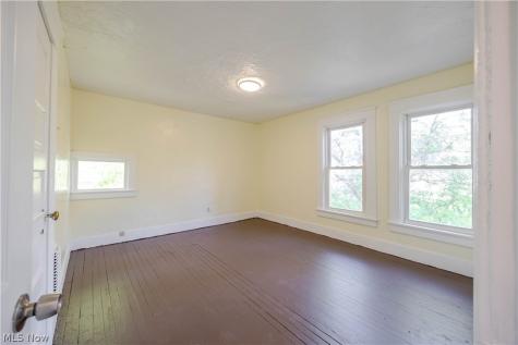1516 E 86th Street Cleveland OH 44106