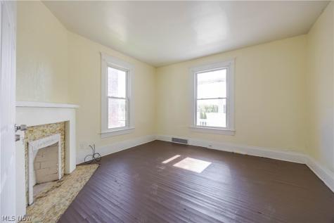 1516 E 86th Street Cleveland OH 44106