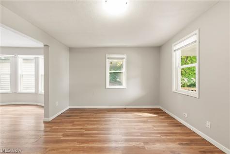 3123 W 68th Street Cleveland OH 44102