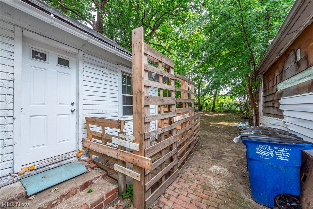 3123 W 68th Street Cleveland OH 44102