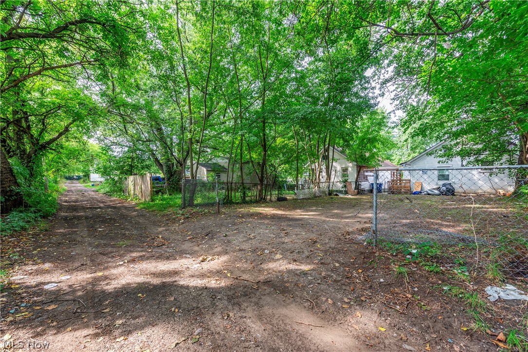 3123 W 68th Street Cleveland OH 44102