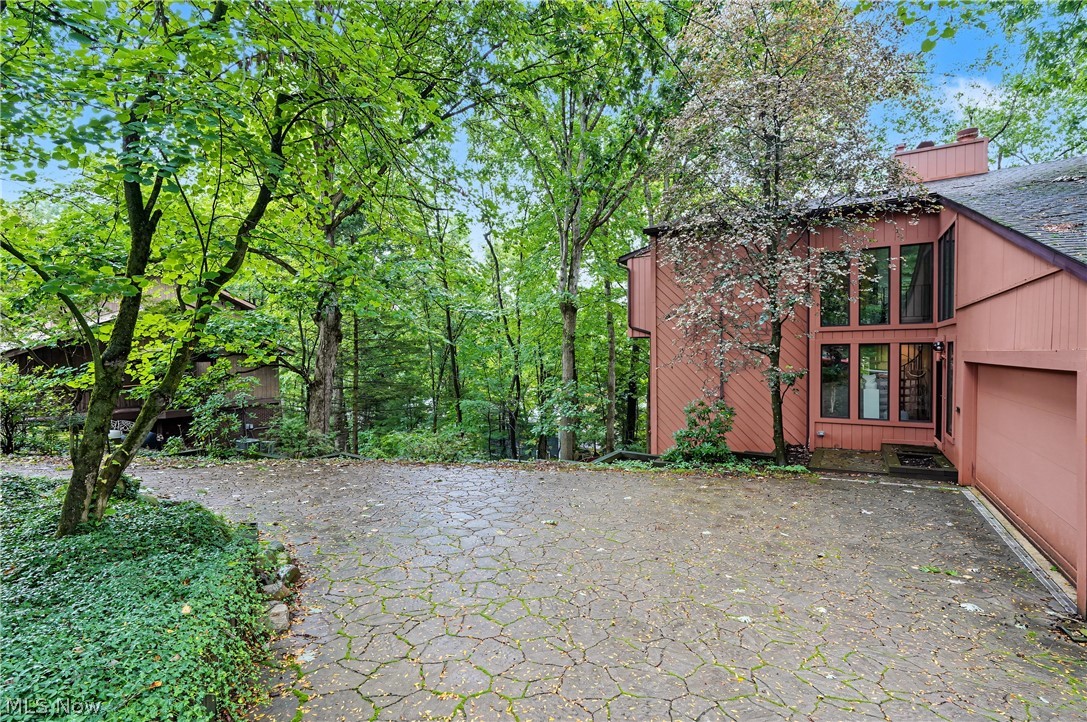 849 Belleau Wood Drive Akron OH 44303