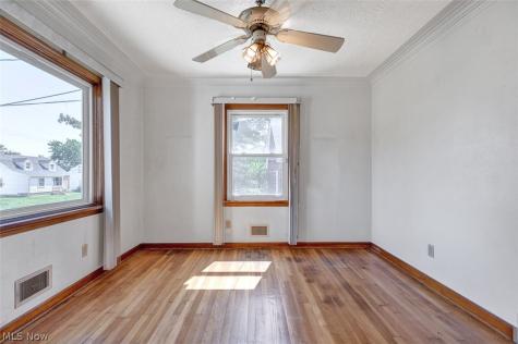 3203 Oakdale Avenue Lorain OH 44055