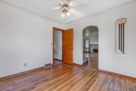 3203 Oakdale Avenue Lorain OH 44055