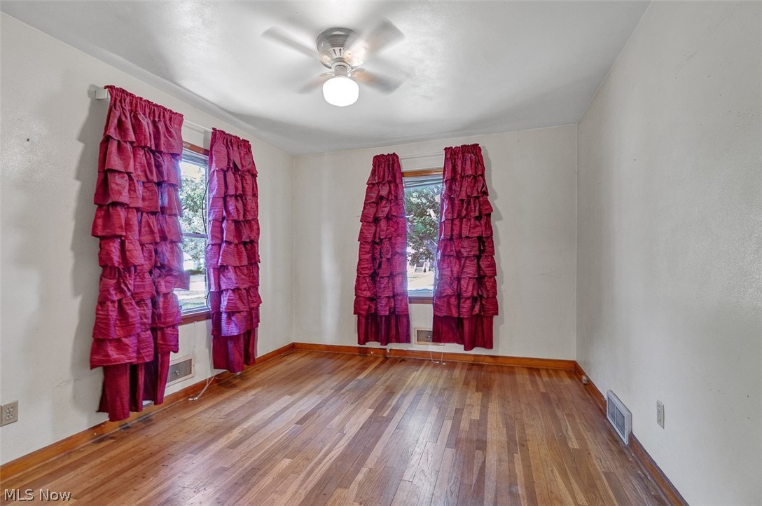 3203 Oakdale Avenue Lorain OH 44055
