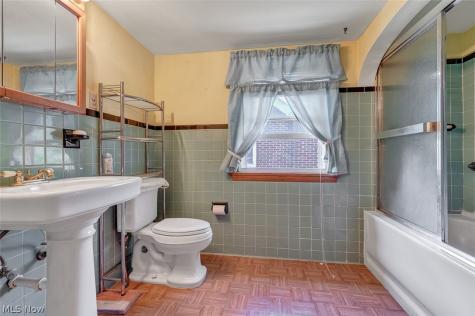 3203 Oakdale Avenue Lorain OH 44055