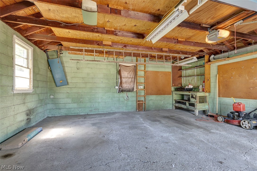 3203 Oakdale Avenue Lorain OH 44055