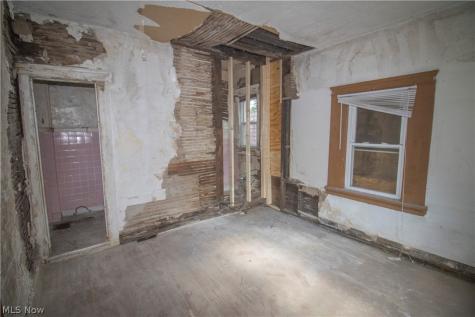 3448 E 149th Street Cleveland OH 44120