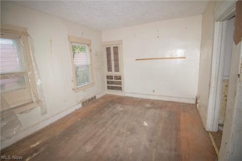 3448 E 149th Street Cleveland OH 44120