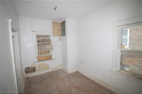 3448 E 149th Street Cleveland OH 44120