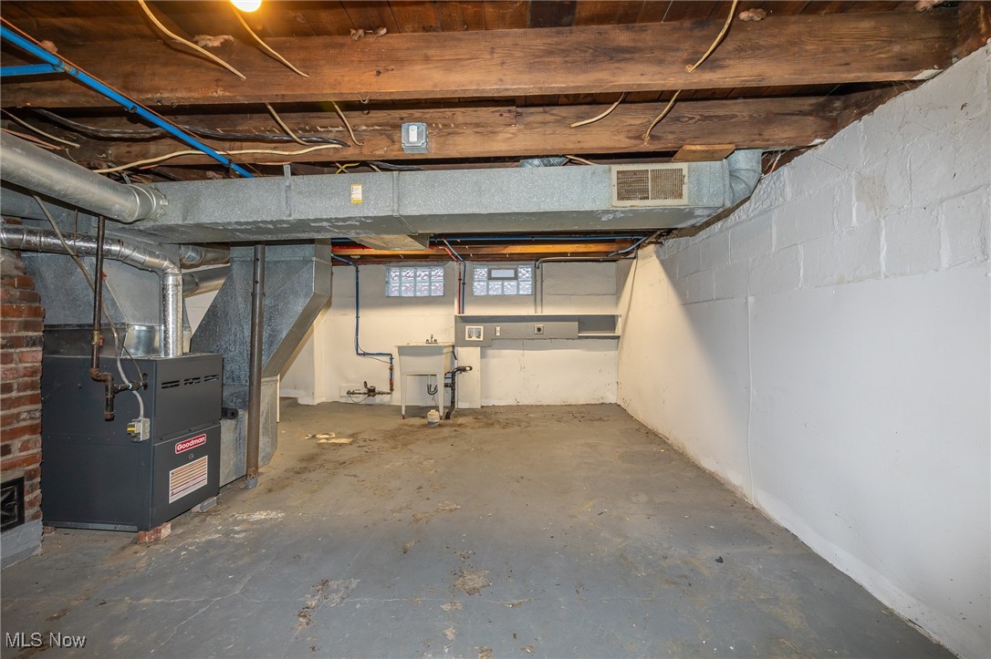 2349 Kelly Place Lorain OH 44052