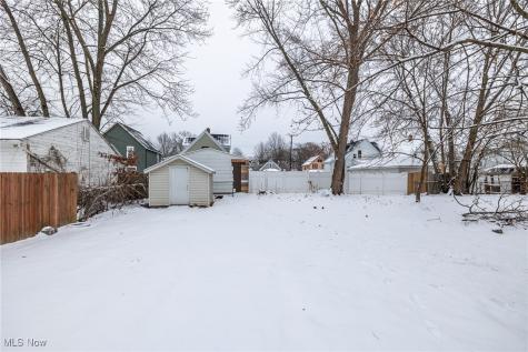 2349 Kelly Place Lorain OH 44052
