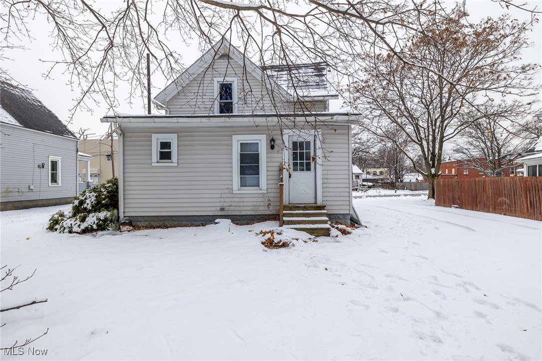 2349 Kelly Place Lorain OH 44052