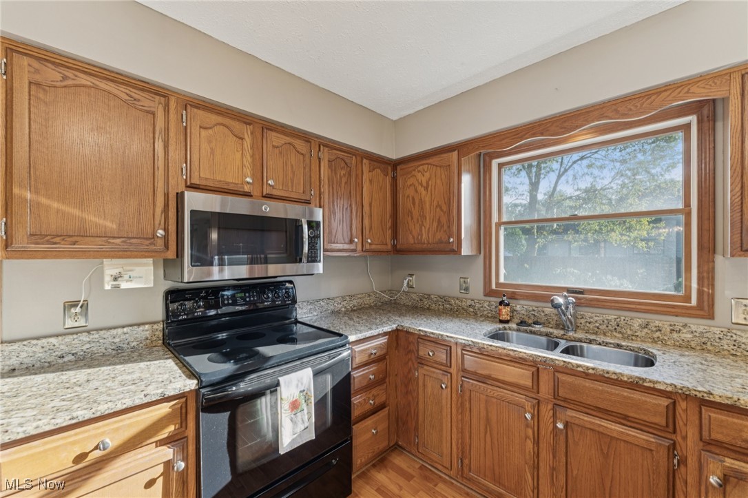 6073 Sandpiper Lane North Olmsted OH 44070