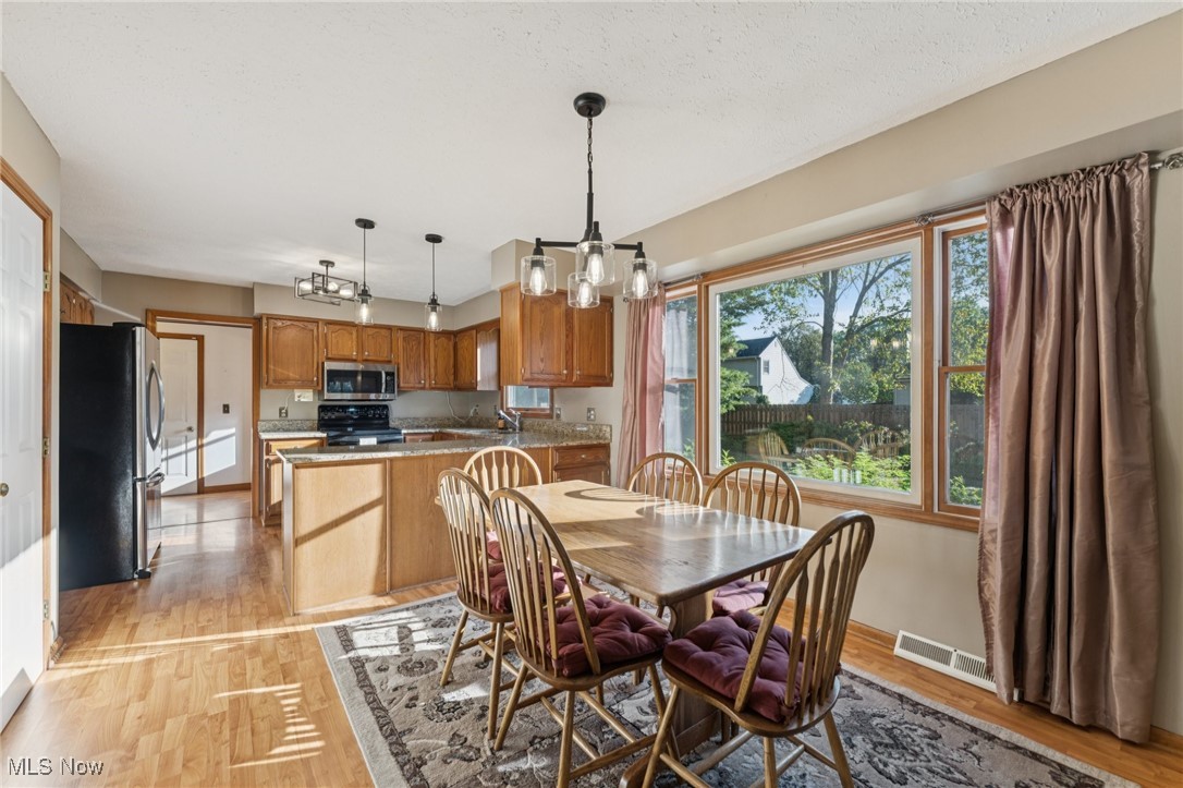 6073 Sandpiper Lane North Olmsted OH 44070