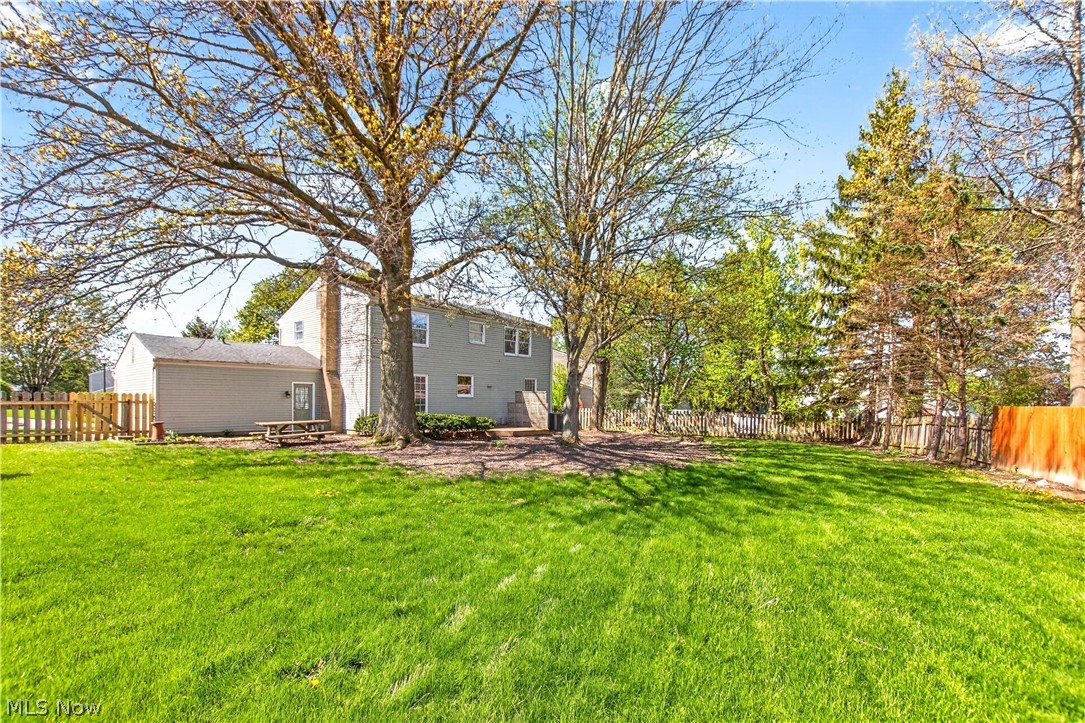 960 Red Oak Circle Medina OH 44256