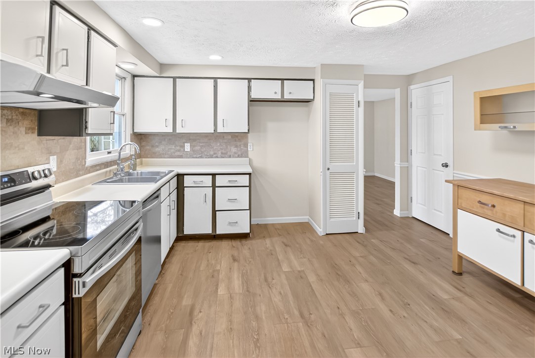 960 Red Oak Circle Medina OH 44256