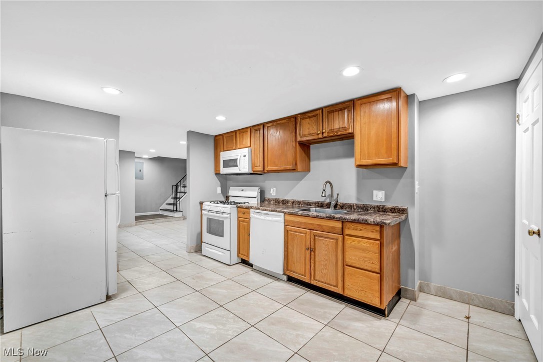 1552 E 254th Street Euclid OH 44117