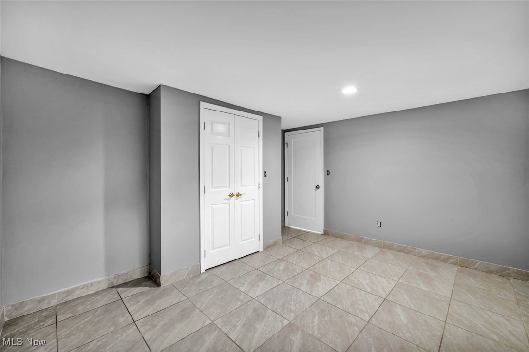 1552 E 254th Street Euclid OH 44117