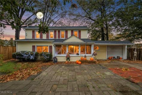 1552 E 254th Street Euclid OH 44117
