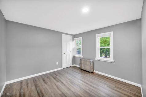1552 E 254th Street Euclid OH 44117