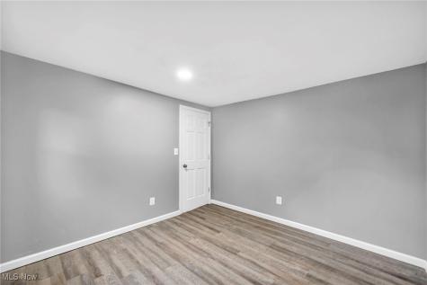 1552 E 254th Street Euclid OH 44117