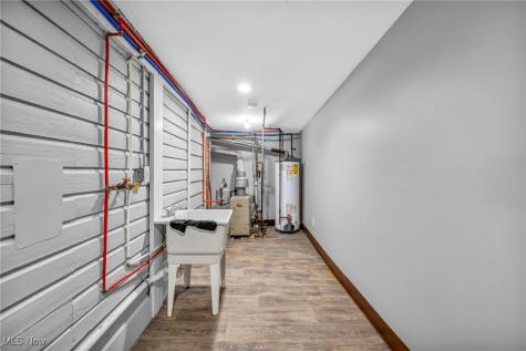 1552 E 254th Street Euclid OH 44117