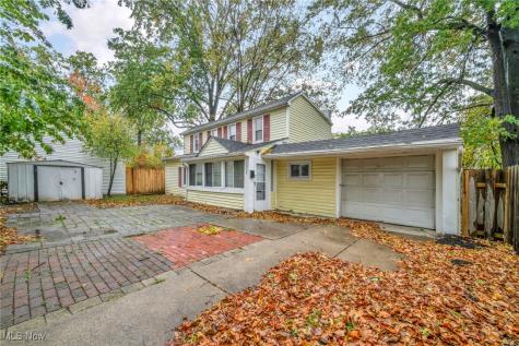 1552 E 254th Street Euclid OH 44117