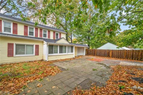 1552 E 254th Street Euclid OH 44117